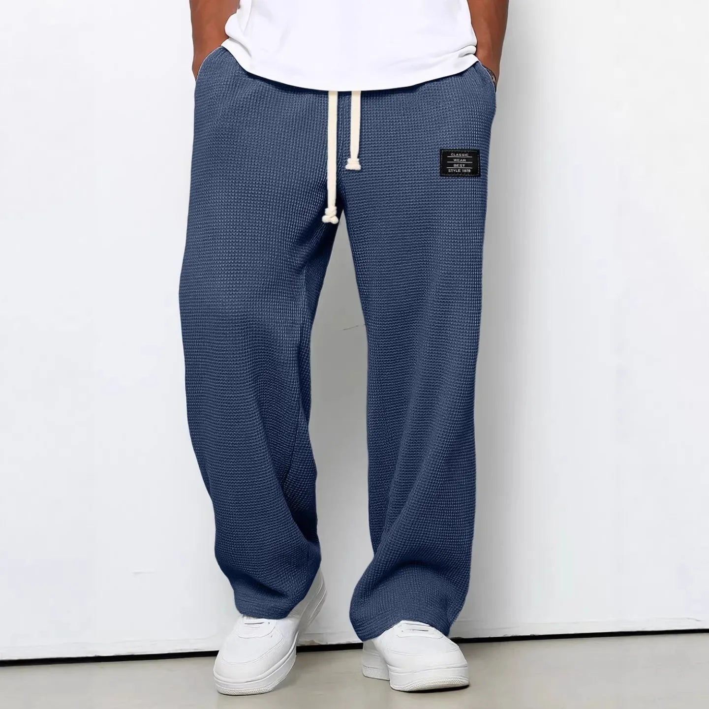 Straight-leg sweatpants