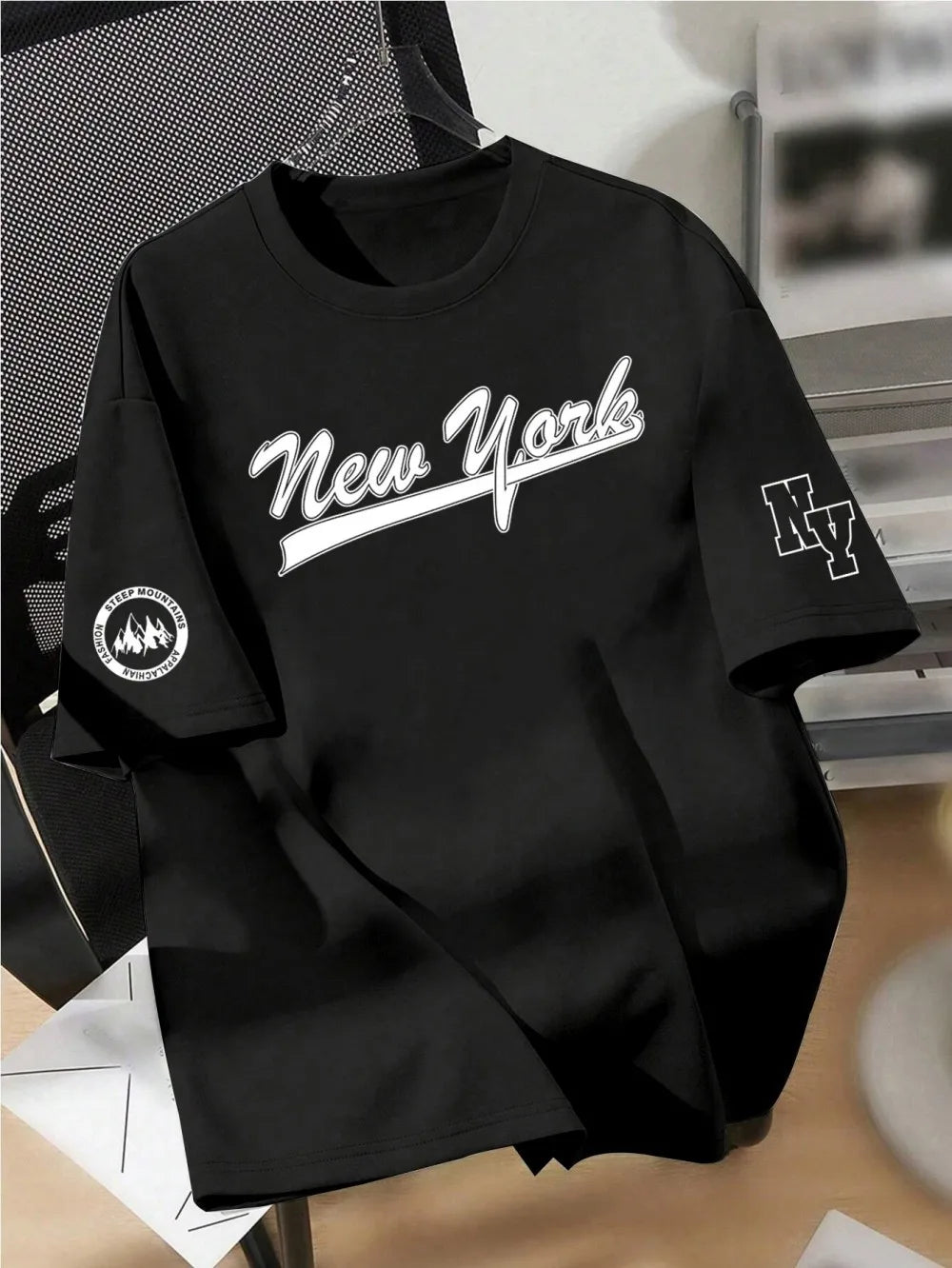 New men's summer design letter print soft and breathable round neck T-shirt