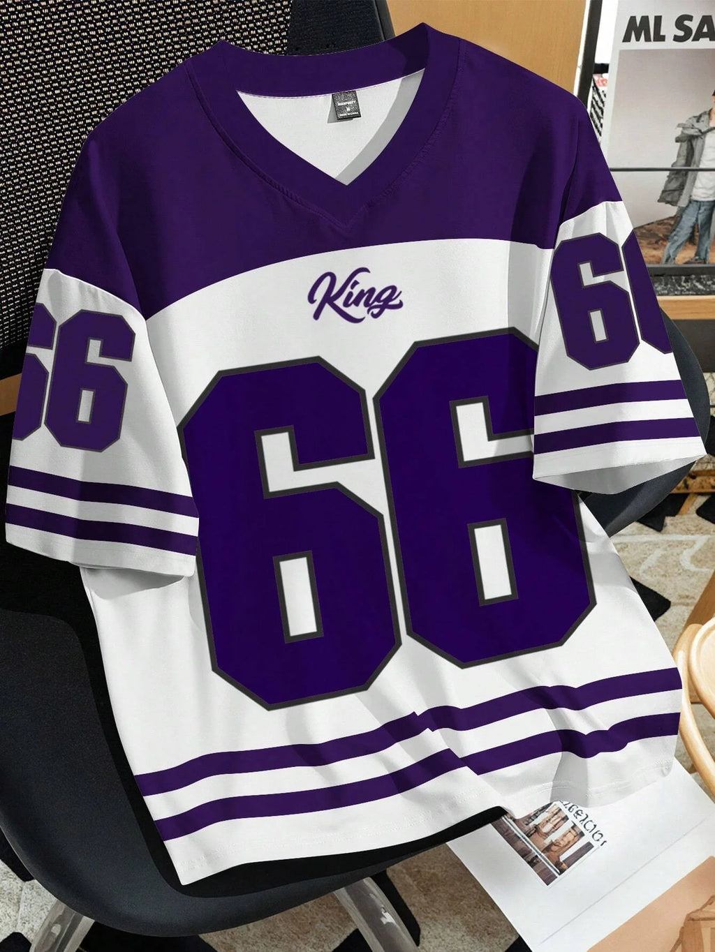 V-neck jersey T-shirt short sleeved retro sports