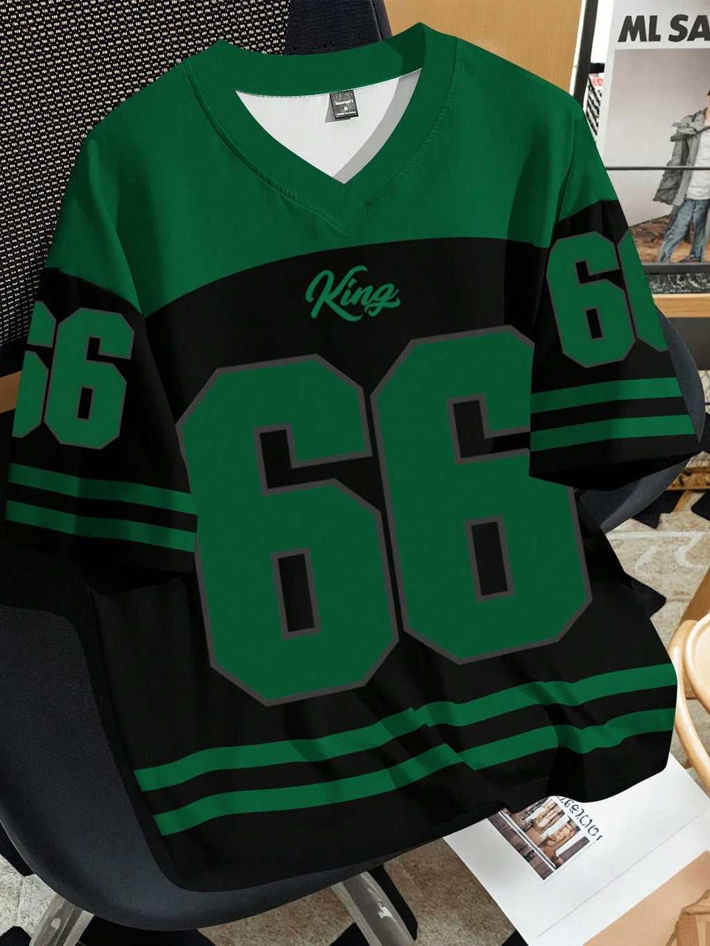 V-neck jersey T-shirt short sleeved retro sports