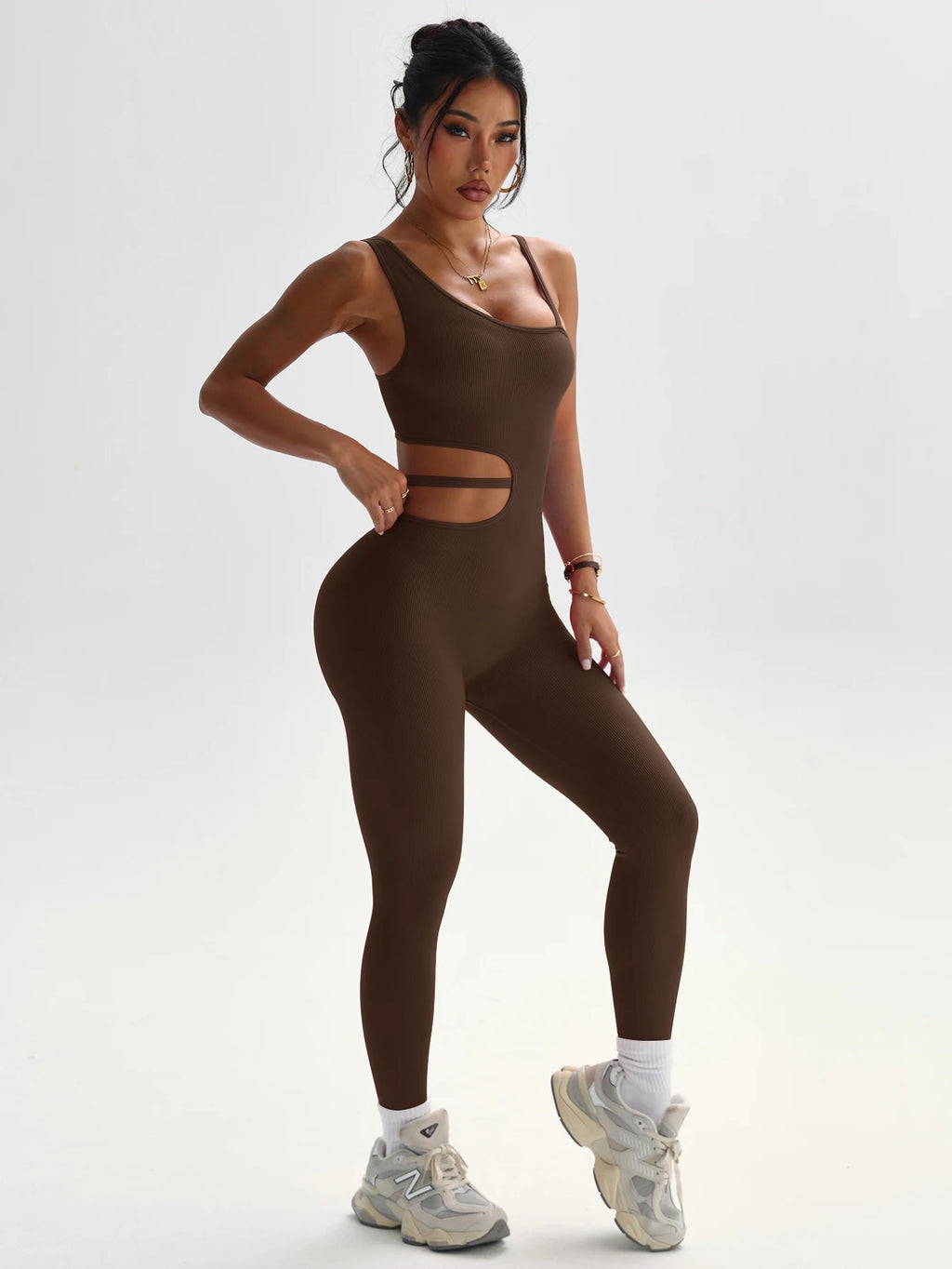 Beautiful back design, sexy one-piece yoga leggings