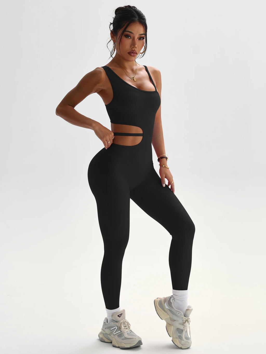 Beautiful back design, sexy one-piece yoga leggings