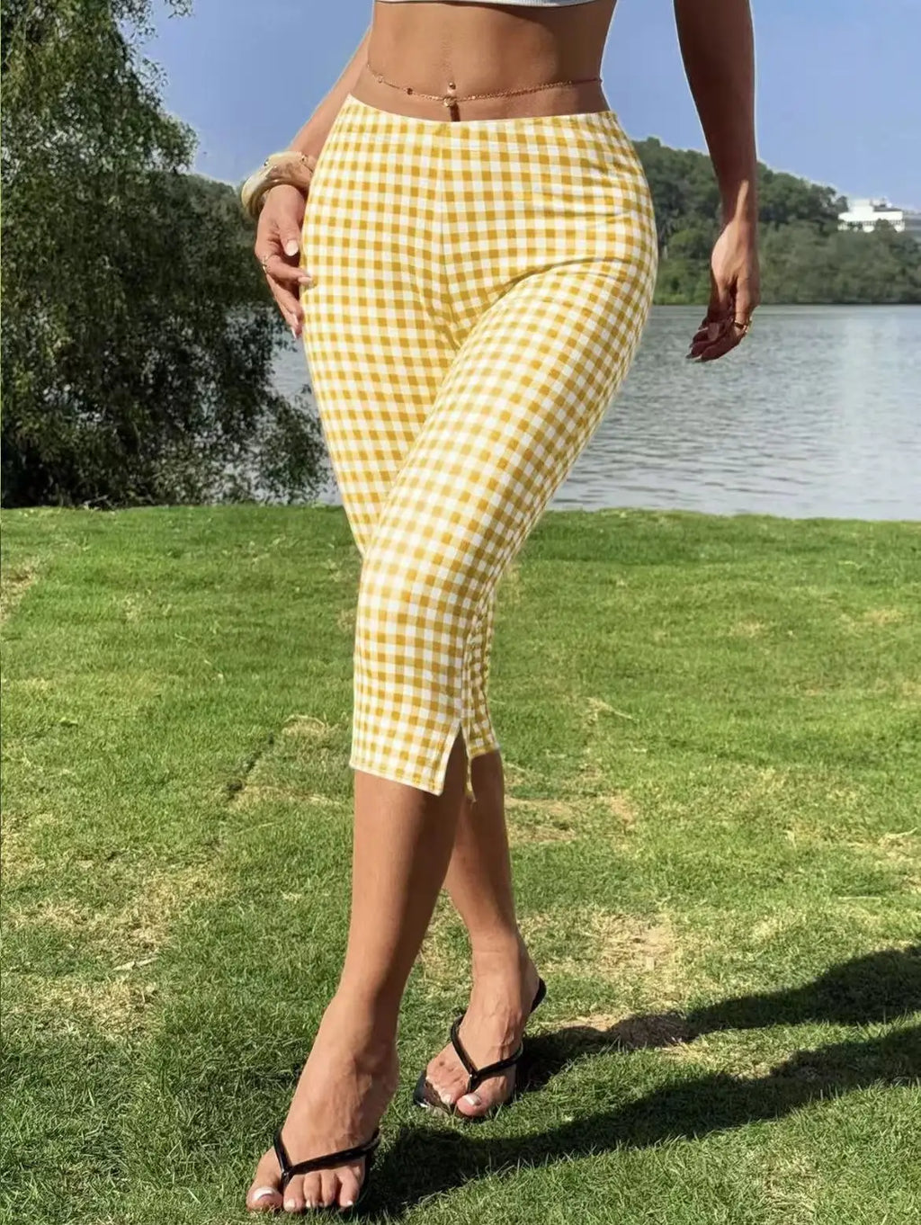 Slim Fit Capri Pants