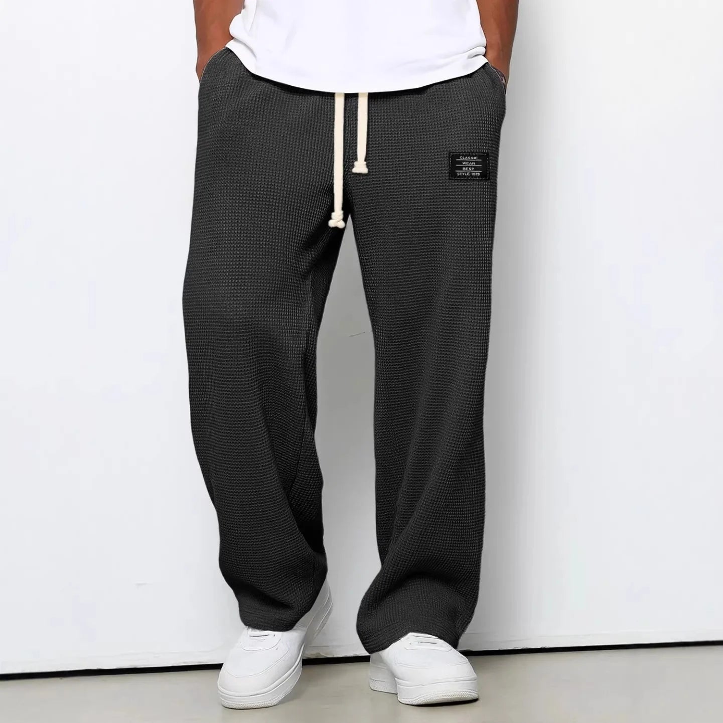 Straight-leg sweatpants