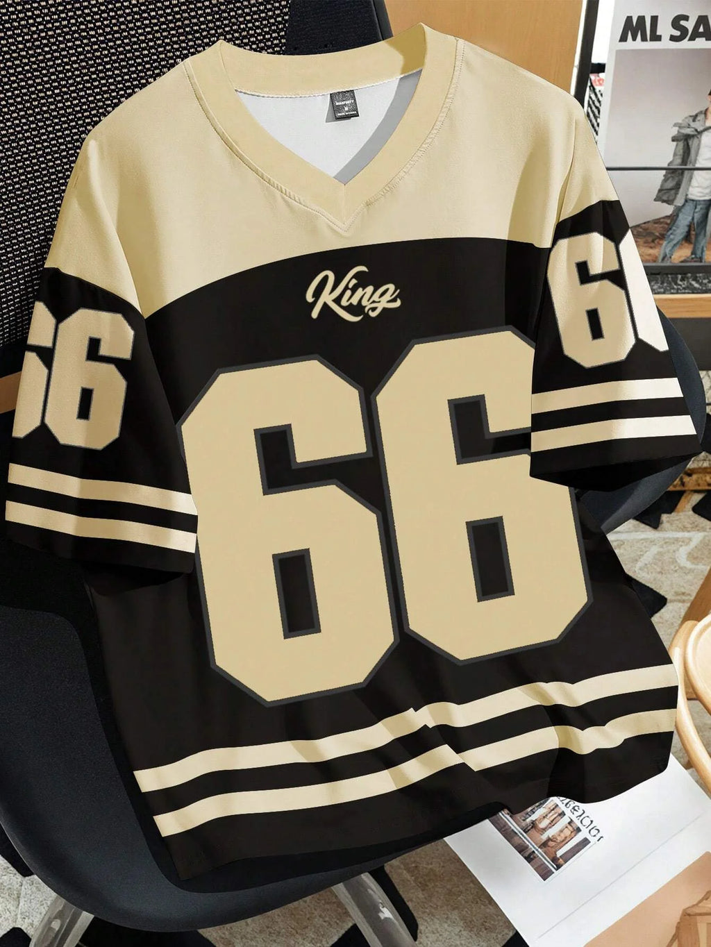 V-neck jersey T-shirt short sleeved retro sports