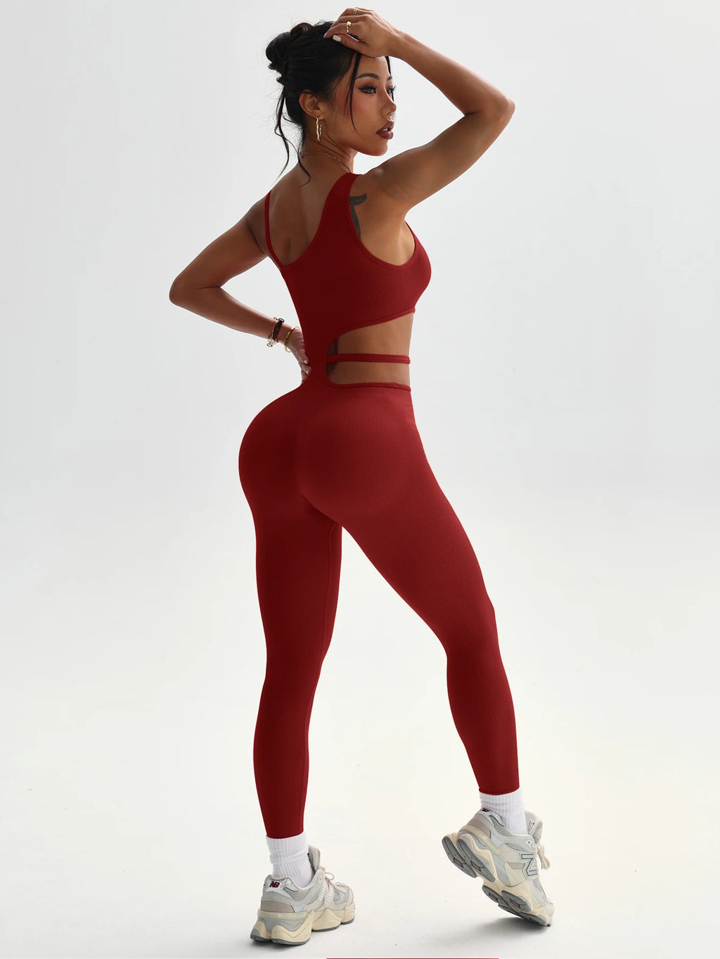 Beautiful back design, sexy one-piece yoga leggings
