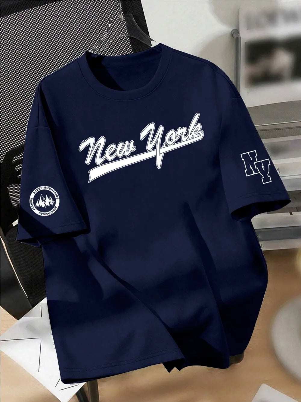 New men's summer design letter print soft and breathable round neck T-shirt